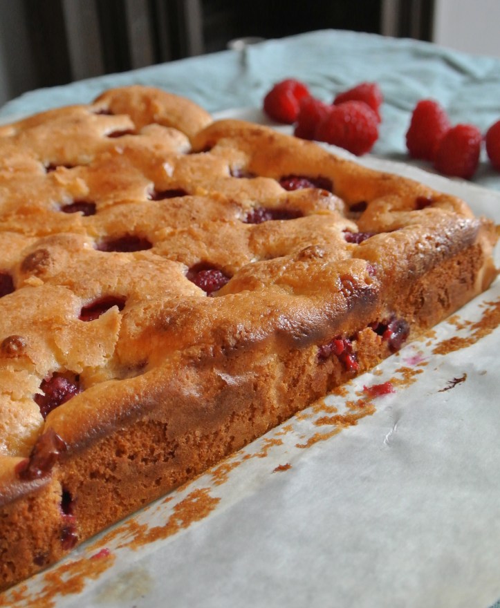 grapefruit raspberry mascarpone cake