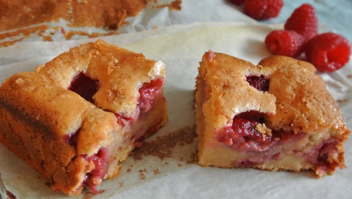 grapefruit raspberry mascarpone cake